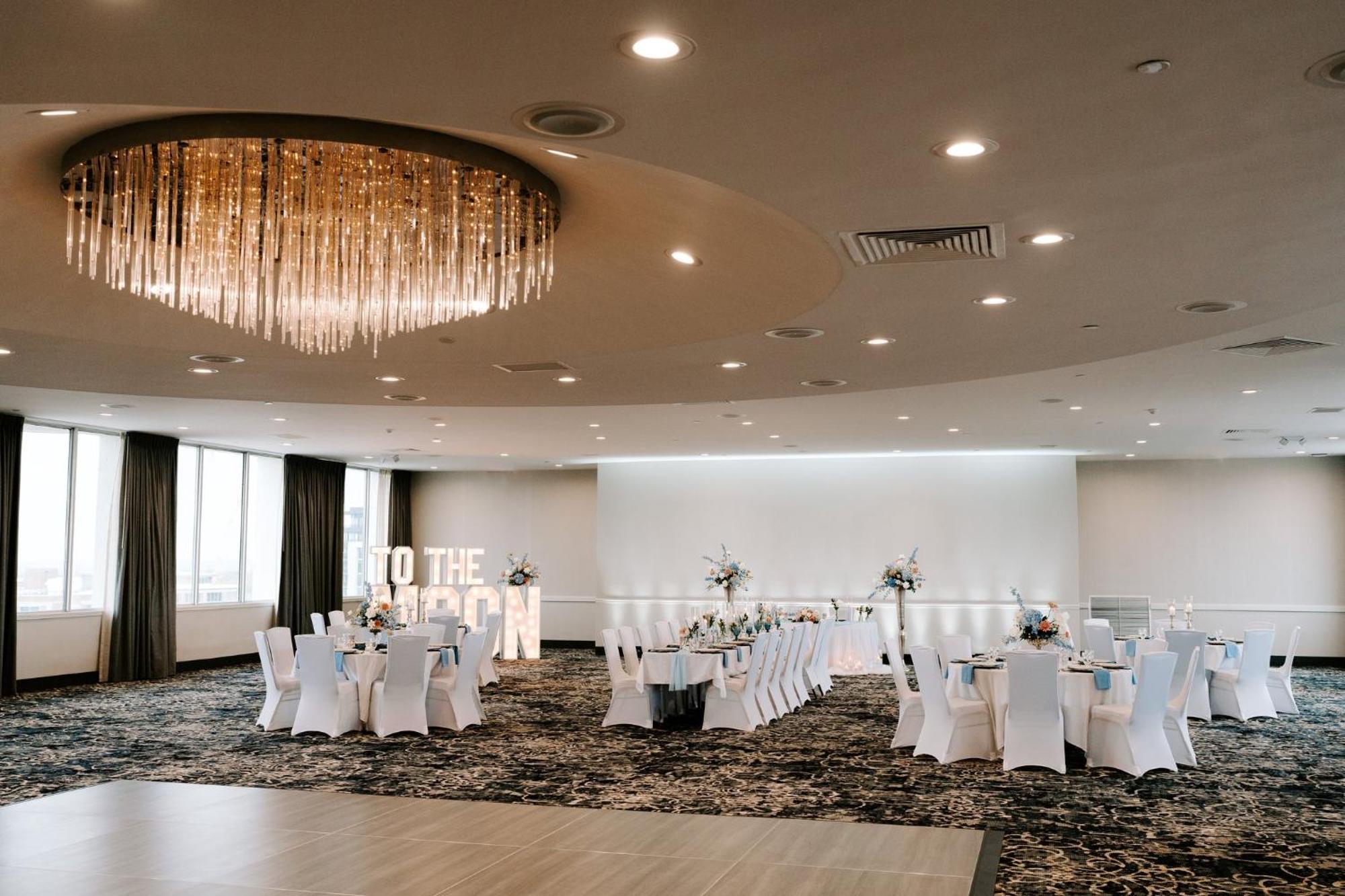 Holiday Inn Sioux Falls-City Center By Ihg מראה חיצוני תמונה
