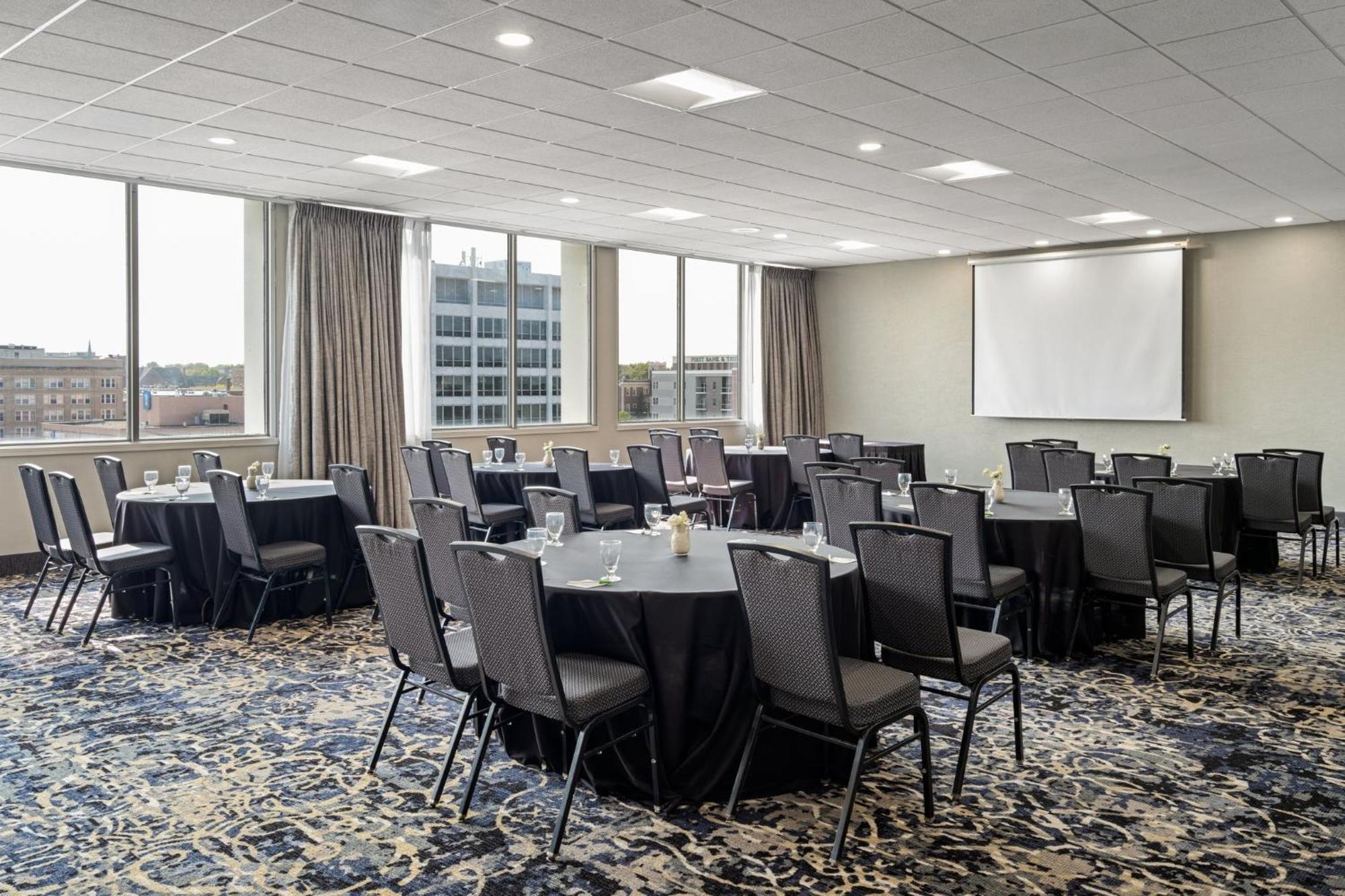 Holiday Inn Sioux Falls-City Center By Ihg מראה חיצוני תמונה